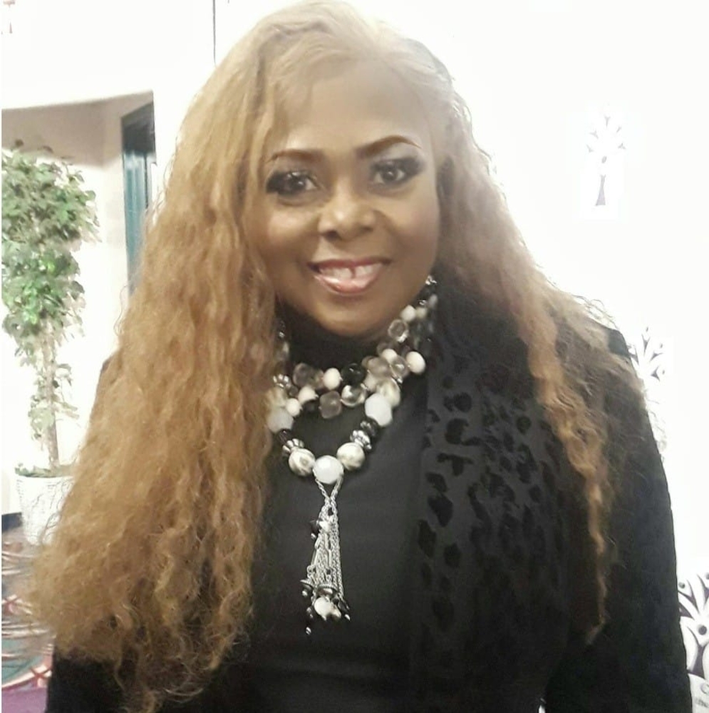 Meet your Posher, Quett